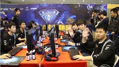 FPX赛前返图：首战来临，我们准备好啦！