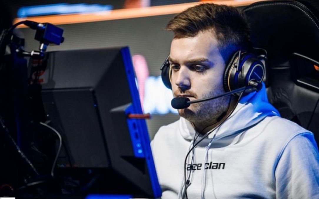 德州扑克新手过度解读（新手对德州扑克的过度解读）