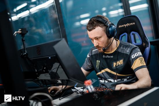 deokdam ：在今天比赛之前，我从来都没有赢过Ruler选手，今天赢下了比赛非常开心